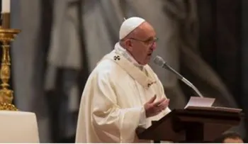 El papa exhorta a resolver el caso de cubanos varados