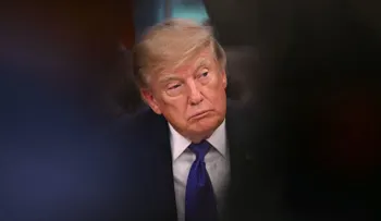 Trump niega haber discutido la venta de armas a China con Xi, contradiciendo a su embajador