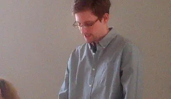 Snowden quiere quedarse en Rusia hasta que pueda viajar a América Latina