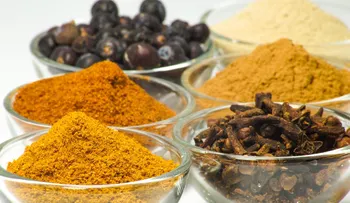 9 mejores hierbas y especies para combatir la inflamación
