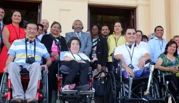 Gobierno utiliza sistema audio guías; incluye personas con discapacidad auditiva 