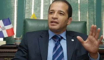 Roberto entrevista viuda del asesino de Juancito, quien ofrece su versión (VIDEO)