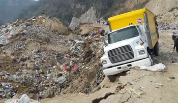 Al menos 4 muertos dejan deslizamientos en relleno sanitario en Guatemala