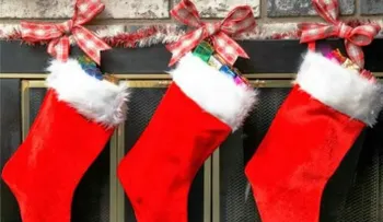 Hospitales de California envuelven bebés en medias de Santa Claus