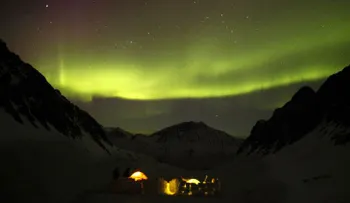 Científicos resuelven el enigma de los estallidos arremolinados de las auroras polares