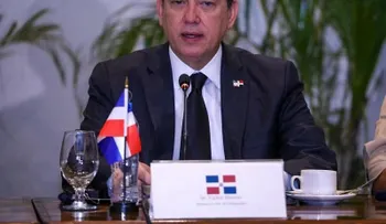 Marco Rubio conversa con el canciller dominicano Víctor "Ito" Bisonó sobre comercio e inversiones
