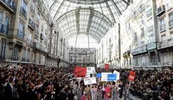 La alegría de los escenarios: una mirada retrospectiva a los espectáculos de pasarelas de moda más elaborados