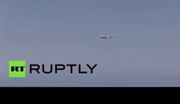 Washington denuncia que Su-24 rusos sobrevuelan un destructor de EE.UU. (VIDEO)