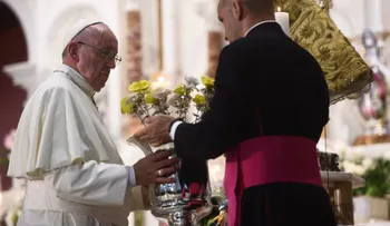 Francisco oficia misa papal en Santiago de Cuba