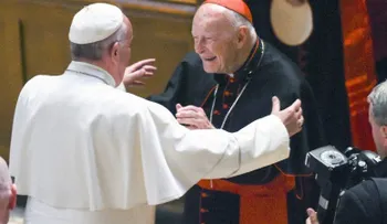  El Papa ordena reclusión de cardenal McCarrick hasta juzgarle por abusos 