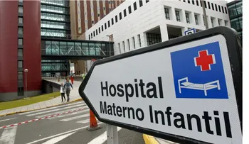 Sanidad recomienda que padres acompañen a hijos al quirófano
