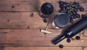 8 beneficios de tomar una copa de vino de noche