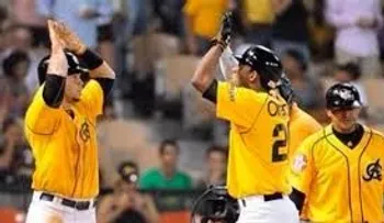Aguilas derrotan 7-1 a las Estrellas; Licey 6-5 al Escogido y los Gigante 2-1 a los Toros 