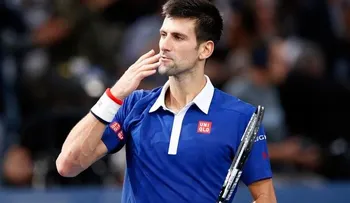 Djokovic y Federer obtienen premios de la ATP