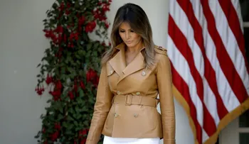 ¿Por qué Melania Trump aún está hospitalizada?