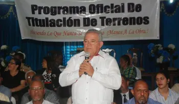 Alcalde de Boca Chica inicia reparto de mosquiteros pide escuchar al Ministro de Salud sobre Chikungunya
