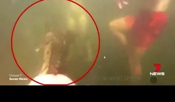 IMAGENES FUERTES: Captan un cocodrilo atacando a un adolescente