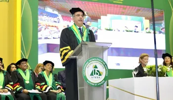 Abinader recibe el título de doctor honoris causa de Utesa por su notable liderazgo y aportes al país