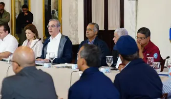 Gobierno suspende docencia hasta el miércoles; solo se refiere a escuelas