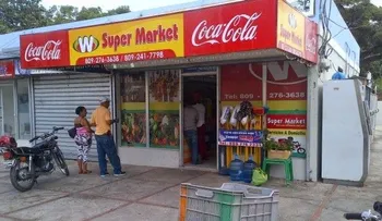 Desconocidos matan vigilante en un supermercado de Santiago