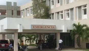 Hombre resulta quemado tras explotarle celular dentro de bolsillo