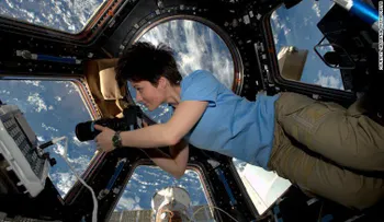 ¿Cómo manejan las astronautas sus períodos menstruales en el espacio?