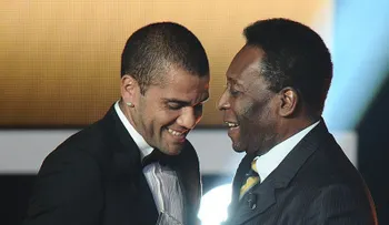 Así Dani Alves se burló de Pelé en Instagram