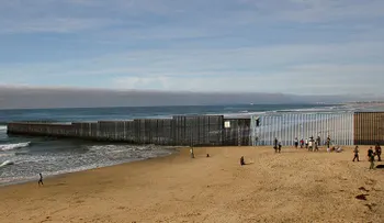 Trump: "El muro con México tendrá una tremenda, hermosa y gran puerta"