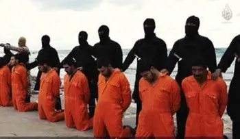 Egipto ataca a ISIS en Libia tras video de decapitación masiva