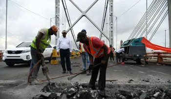 Obras Públicas ordena ampliar horario de trabajos en el cambio de juntas del puente Duarte