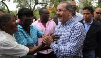 Presidente Danilo Medina dice que relanzará la industria azucarera