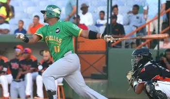 Licey logra quinta victoria en línea seguida; Estrellas ganan