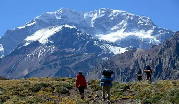 Argentina cobrará rescate a escaladores perdidos o heridos en la montaña Aconcagua