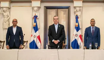 Gobierno pone en servicio importante aplicación móvil Bacheo 24/7