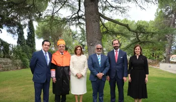 La Universidad UDIMA de España inviste como Doctor Honoris Causa al gobernador del BCRD, Héctor Valdez Albizu