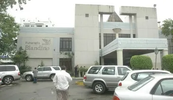 Personalidades acuden a velatorio de Aquino Febrillet