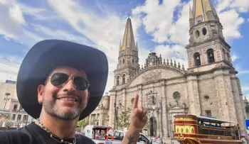 El DHS impone multa millonaria a un expatriado que vivió décadas indocumentado en EE.UU.