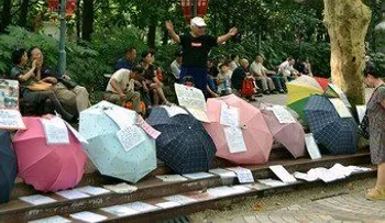 Padres de China buscan parejas para sus hijos. ¿Quién se quieres casar, la que diga yo, ahí mismo le juro amor?