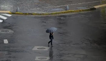 Onamet pronostica chubascos y calor por onda tropical se aproxima a PR