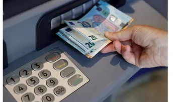 OCDE: 10 países suben impuestos bancarios