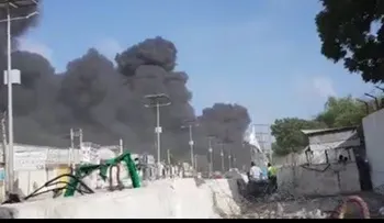 Camioneta bomba deja 20 muertos en Somalia