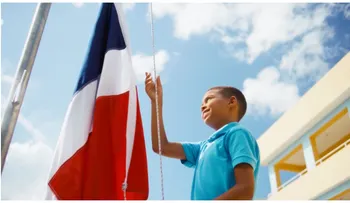 Educación lanza campaña "Dominicanos al 100"