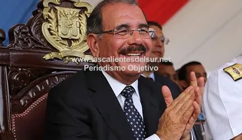 Presidente Medina designa nuevo ministro de Defensa y quita el director de AMET