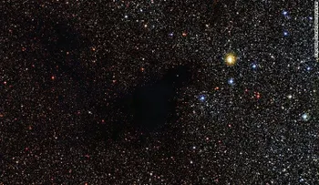 ¿Acaso es prueba de vida extraterrestre? Expertos encuentran anomalía en el espacio