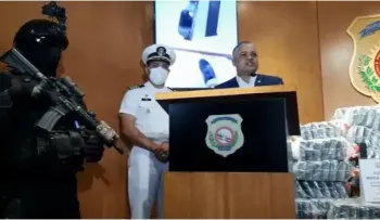 Apresan a tres e incautan 850 paquetes presumiblemente cocaína en Boca Chica