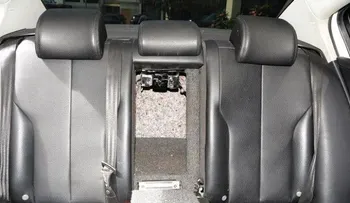 Incautan vehículo con dólares y euros para transacción narco en la Churchill