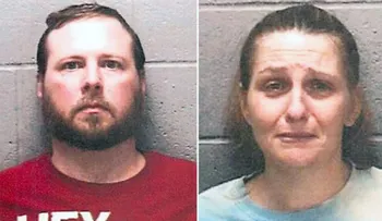 Unos padres castigan a su hijo de manera inadecuada 