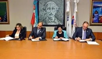 Banreservas firma acuerdos con el MIC, la MESCYT y PROINDUSTRIA para promover desarrollo del emprendimiento