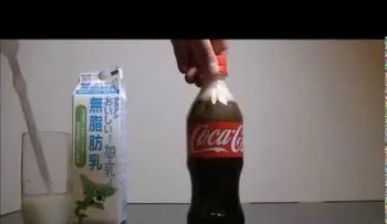 Nunca mezcle leche y Coca Cola