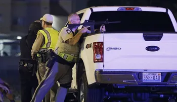 Stephen Paddock planificó muy bien su asesinato: instaló cámaras en el hotel y convirtió 12 armas en automáticas